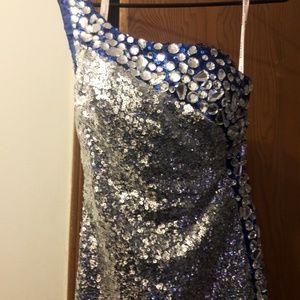 Elegant one shoulder sequin gown with gem details